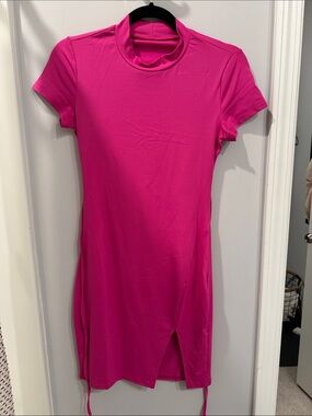 Source Unknown Hot Pink Short Sleeve Mock Neck Mini Dress
